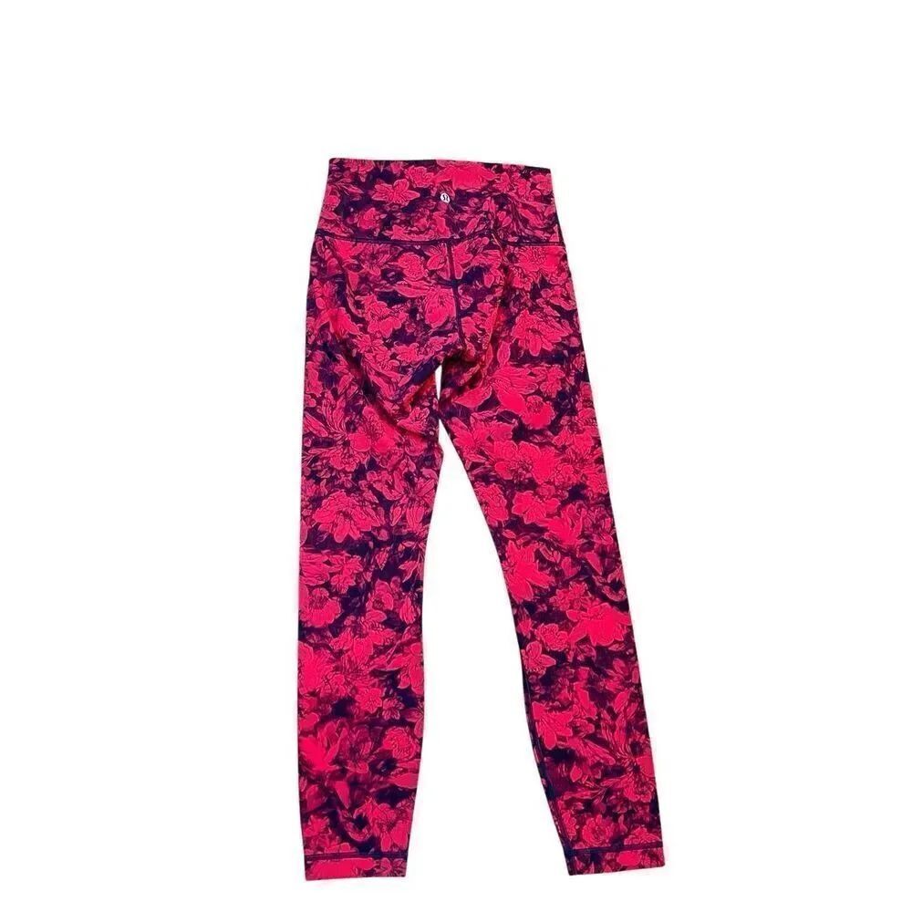 Lululemon Red and Black Floral Yoga Pants Leggings Size 4